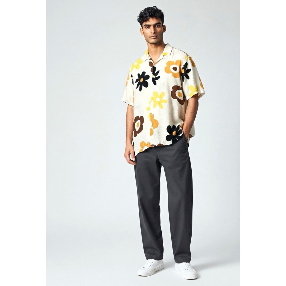 PacSun Men’s L Woven Viscose Hawaiian Floral Short Sleeve Button-Up White